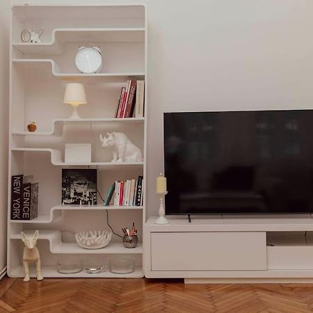 Modern Stylish Comfortable 2 Bedroom Apartment Viena Exterior foto