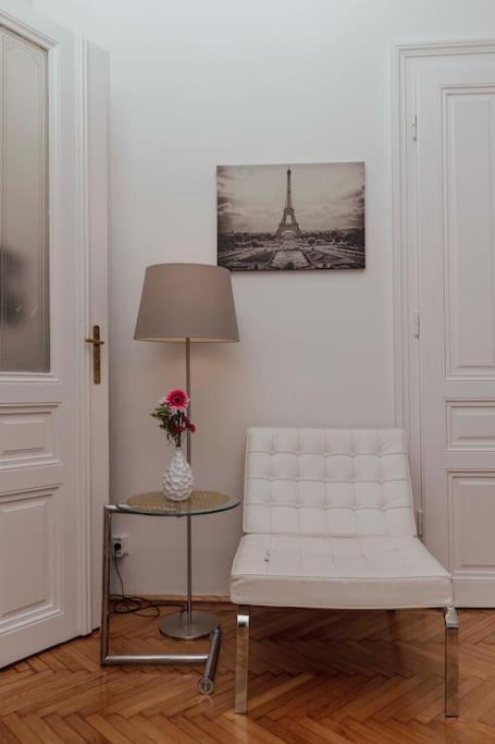 Modern Stylish Comfortable 2 Bedroom Apartment Viena Exterior foto